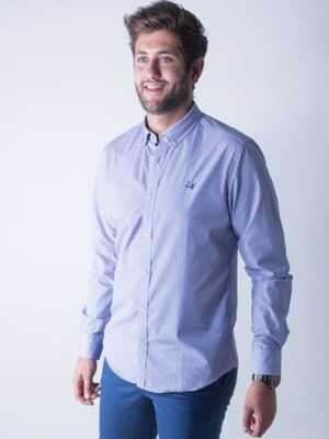 Camisa con estampado geométrico