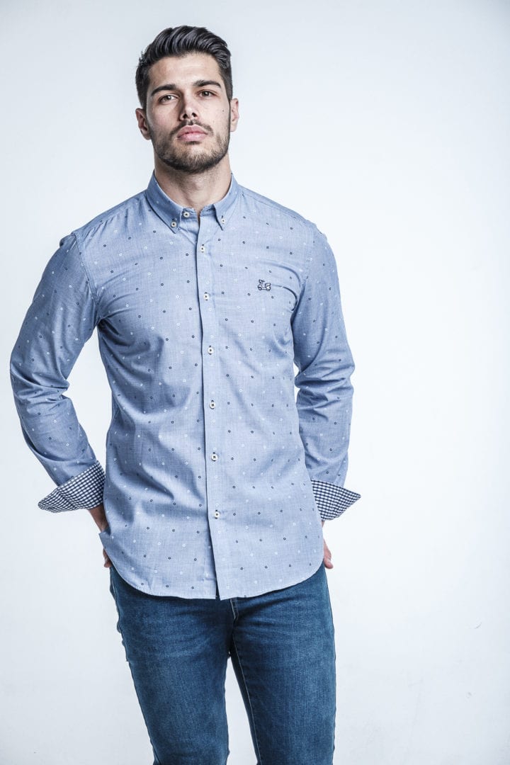 Camisa azul con estampado floral 3 Camisa azul con estampado floral - Imagen 3