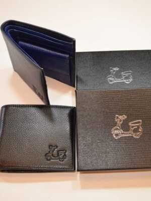 Cartera piel grabada