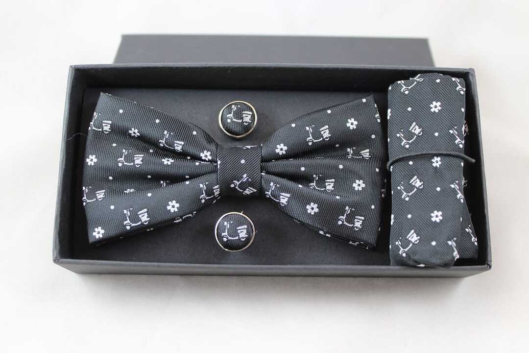 Conjunto gris estampado vespa y floral 1 Conjunto gris estampado vespa y floral