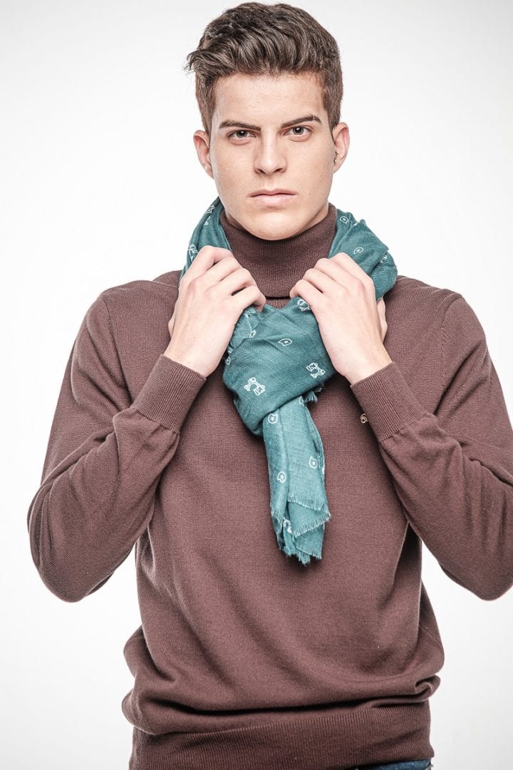 Pashmina verde con motos 2 Pashmina verde con motos - Imagen 2